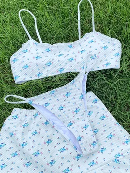 Miyouj Svaigi Bikini Ziedu Peldkostīmu 2022. Gada Vasarā Bikini Komplekts 3 Gabals Piemērots String Peldkostīmu, Pludmales Wrap Salātu Beachwear